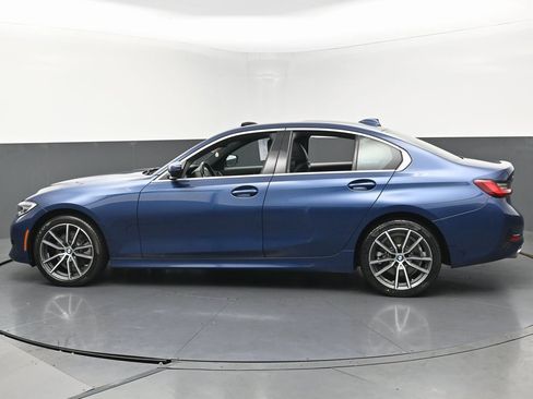 Used 2022 BMW 330i xDrive Sedan w/ Driving Assistance Package image 8
