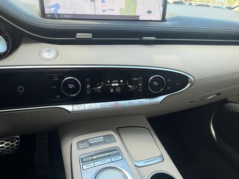 Used 2022 Genesis GV70 3.5T Sport w/ Sport Advanced Package AWD/4WD image 23