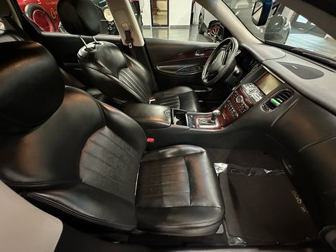 Used 2017 INFINITI QX50 AWD w/ Premium Plus Package image 13