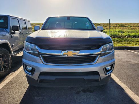 Used 2018 Chevrolet Colorado LT w/ LT Convenience Package image 2