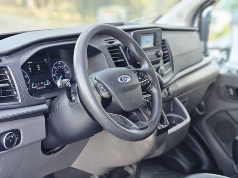 Used 2023 Ford Transit 250 Medium Roof image 12