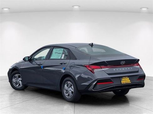 New 2026 Hyundai Elantra SE w/ Cargo Package image 5