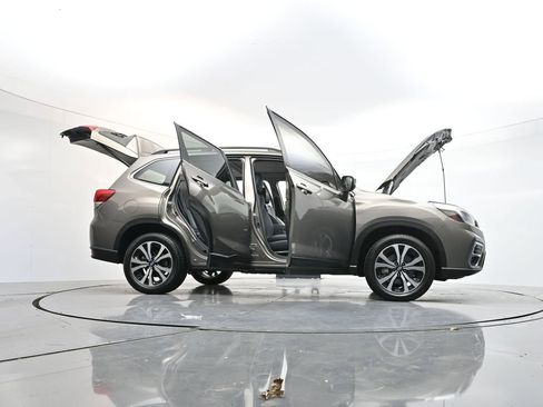 Used 2021 Subaru Forester Limited w/ Popular Package #3 image 46