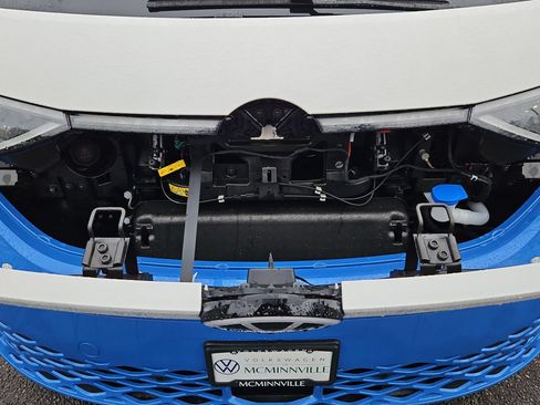 New 2025 Volkswagen ID. Buzz Pro S Plus AWD/4WD image 32