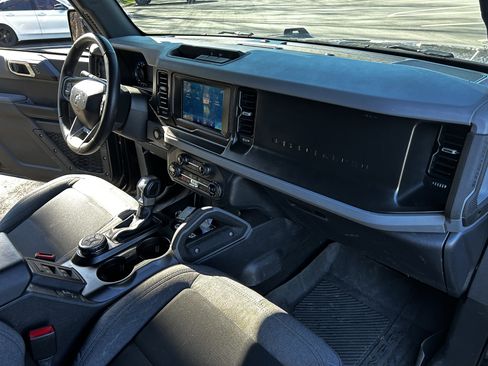 Used 2023 Ford Bronco Big Bend image 36
