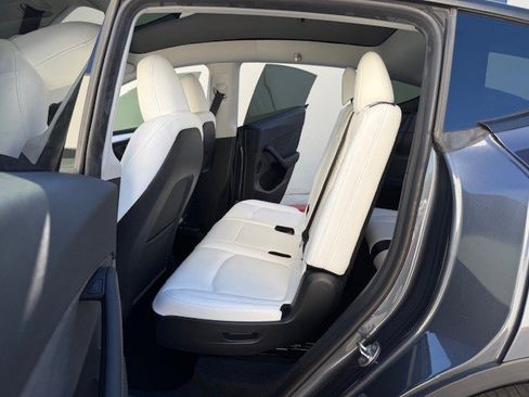 Used 2023 Tesla Model Y Long Range image 15