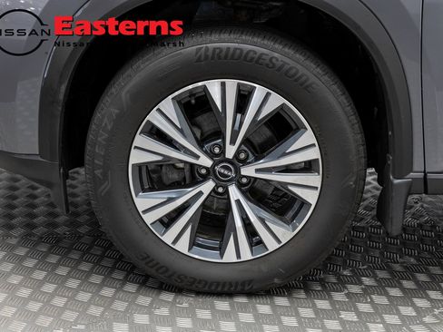 Used 2023 Nissan Rogue SV AWD/4WD image 27