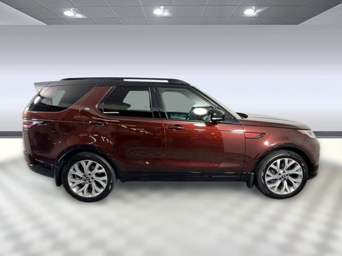 Used 2026 Land Rover Discovery Limited Edition AWD/4WD image 8