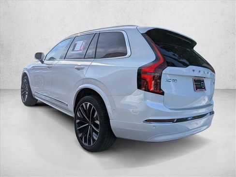 Certified 2025 Volvo XC90 B6 Plus w/ Protection Package Premier image 8
