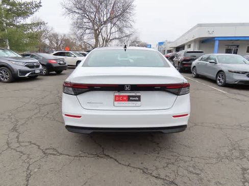 New 2026 Honda Accord SE image 5