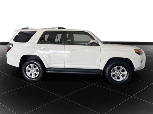 Used 2023 Toyota 4Runner SR5 Premium image 6
