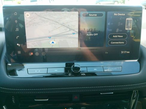 New 2025 Nissan Rogue SL w/ SL Premium Package image 48