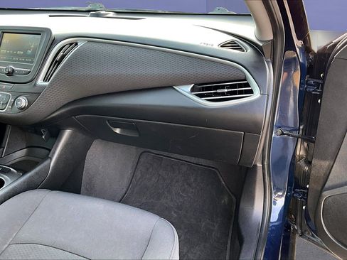 Used 2017 Chevrolet Malibu LS image 25