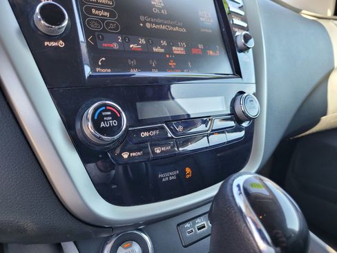 Used 2024 Nissan Murano SV image 20