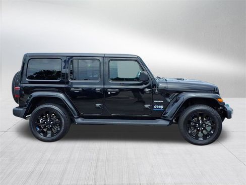 Used 2023 Jeep Wrangler Unlimited Sahara w/ Cold Weather Group image 3