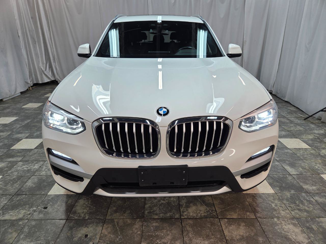 Used 2020 BMW X3 xDrive30i AWD/4WD image 3