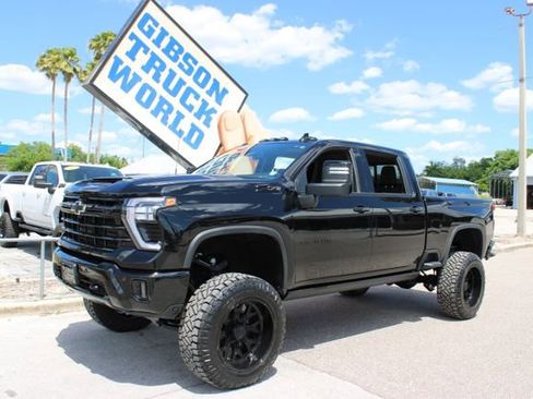 Used 2024 Chevrolet Silverado 2500 LTZ w/ LTZ Plus Package AWD/4WD image 1