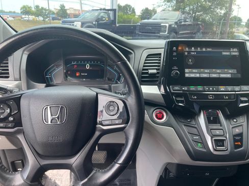 Used 2018 Honda Odyssey EX-L image 17