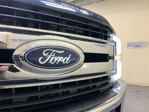 Used 2019 Ford F250 XL w/ STX Appearance Package image 35
