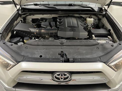 Used 2018 Toyota 4Runner Limited w/ Four Season Floor Mat Package AWD/4WD image 71
