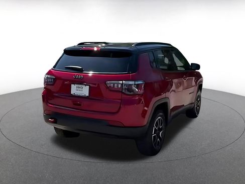 Used 2025 Jeep Compass Trailhawk AWD/4WD image 10