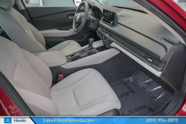 Used 2024 Honda Accord EX image 17