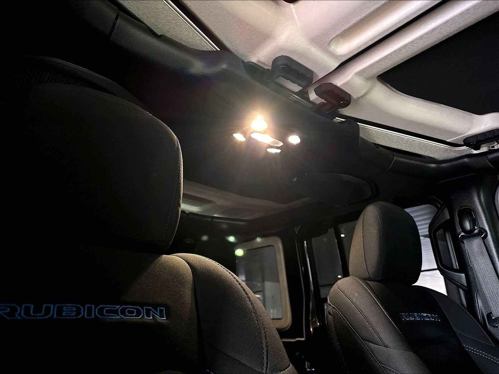 Used 2023 Jeep Wrangler Unlimited Rubicon 4xe w/ Cold Weather Group AWD/4WD image 25