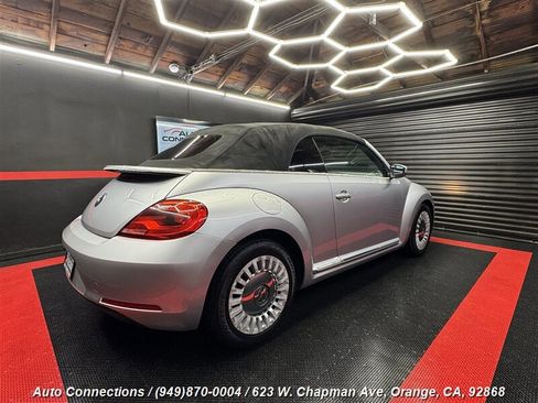 Used 2013 Volkswagen Beetle 2.5 image 3
