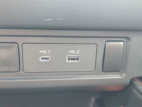 Used 2024 Nissan Frontier Pro-X image 9