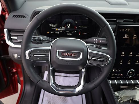 Used 2025 GMC Terrain Elevation w/ Elevation Premium Package image 13