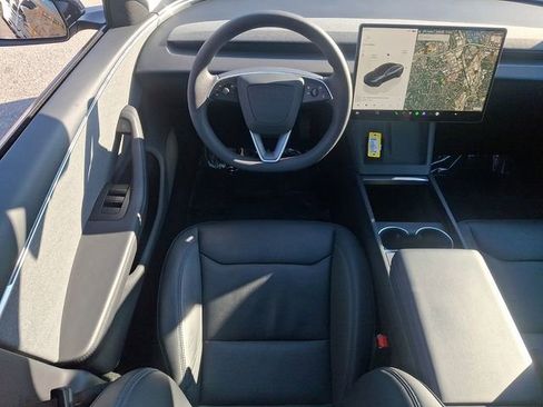 Used 2024 Tesla Model 3 Standard Range image 12