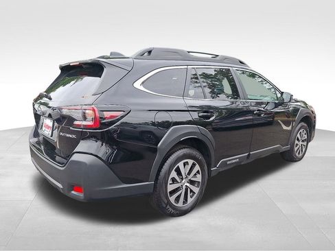 Certified 2025 Subaru Outback Premium image 6