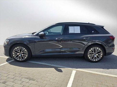 Used 2024 Audi Q8 e-tron Prestige w/ Prestige Package AWD/4WD image 6