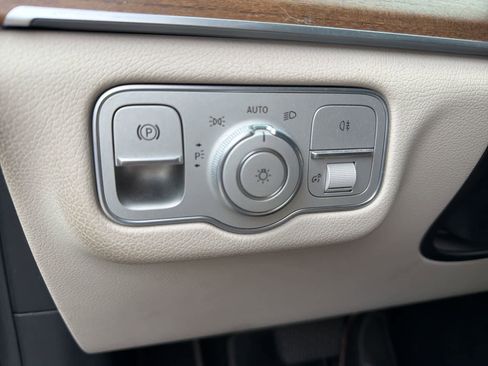 Used 2021 Mercedes-Benz GLE 350 image 13