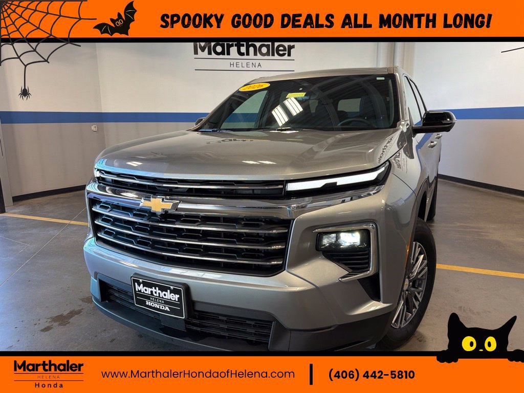 Used 2026 Chevrolet Traverse LT w/ Driver Confidence Package AWD/4WD image 1