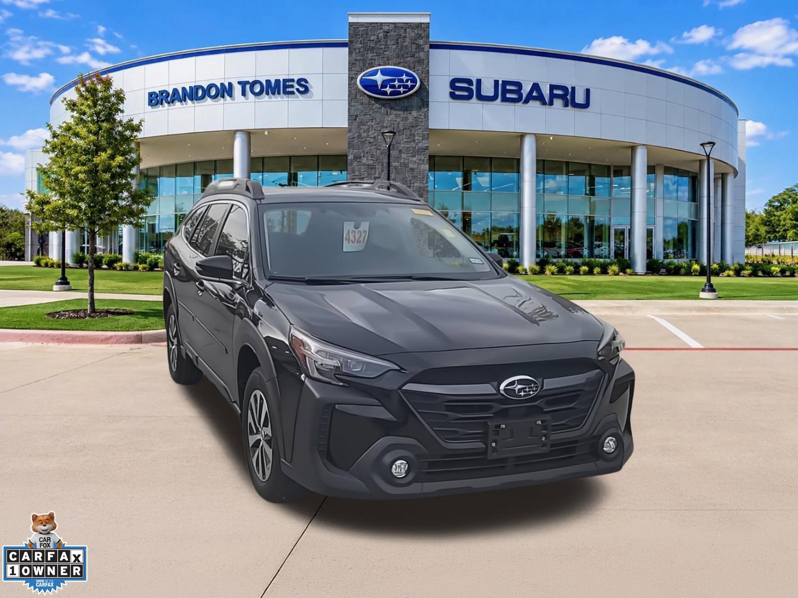 Certified 2025 Subaru Outback Premium AWD/4WD image 2