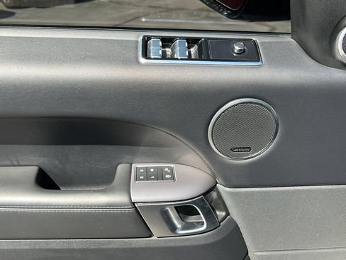 Used 2018 Land Rover Range Rover Sport HSE AWD/4WD image 27