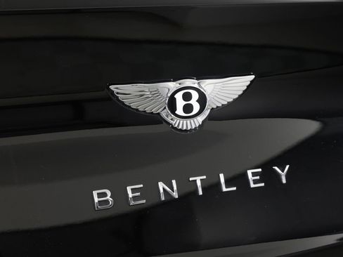 Used 2022 Bentley Bentayga image 15