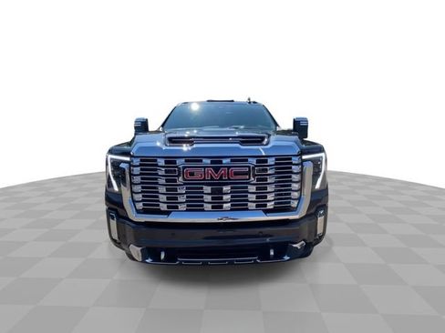 Used 2024 GMC Sierra 2500 Denali w/ Denali Reserve Package AWD/4WD image 5