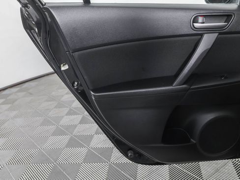 Used 2012 MAZDA MAZDA3 i Touring image 37