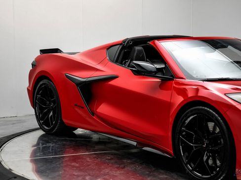 Used 2025 Chevrolet Corvette Z06 w/ Battery Protection Package image 27