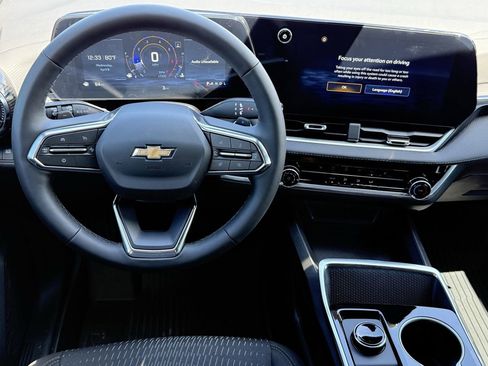 New 2026 Chevrolet Equinox LT w/ Safety and Technology Package FWD image 10