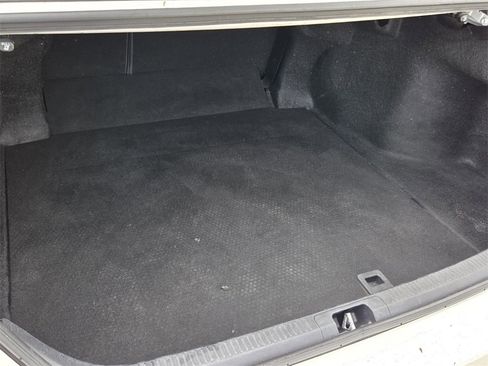 Used 2019 Toyota Camry SE image 13