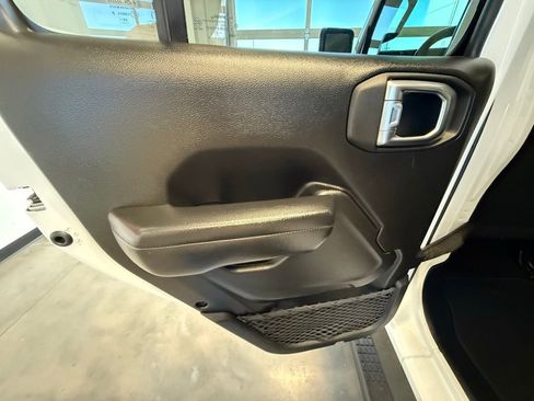 Used 2021 Jeep Wrangler Unlimited Sport AWD/4WD image 17