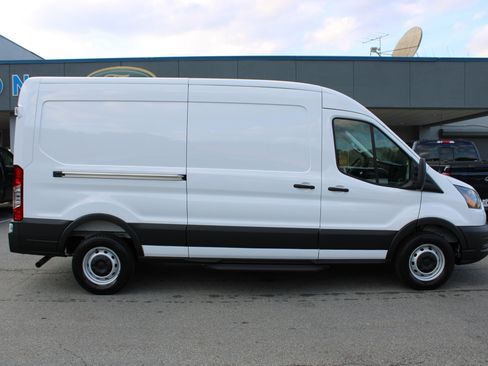New 2026 Ford Transit 250 148 Medium Roof w/ Load Area Protection Package image 2