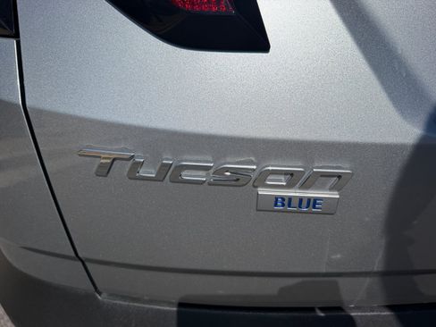 Used 2024 Hyundai Tucson Blue AWD/4WD image 24