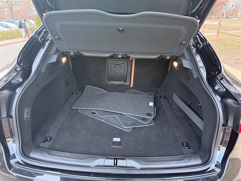 Used 2020 Maserati Levante image 23