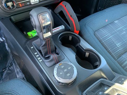 New 2025 Ford Bronco Heritage Edition image 25