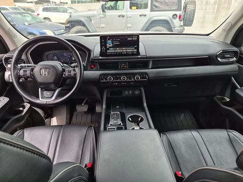 Used 2024 Honda Pilot Elite image 17
