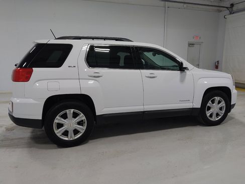 Used 2017 GMC Terrain SLE w/ Convenience Package image 10